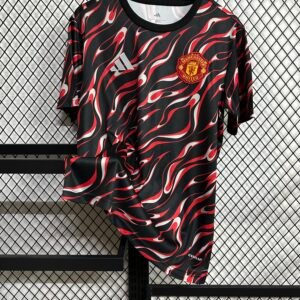 Manchester United 25-26 red and black training jersey