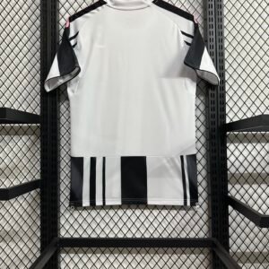 25-26 Juventus home jersey