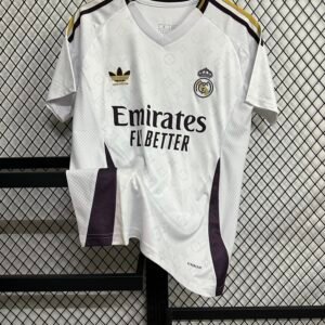 Real Madrid 24-25 jersey joint model