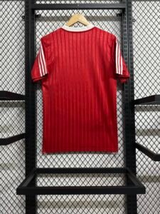 2 5-26 Clover Red