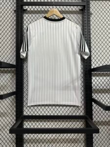 25-26 Clover White
