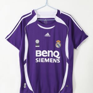 2006/07 Real Madrid Purple Retro Jersey