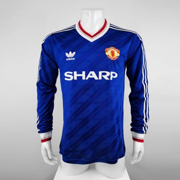 1986/88 Manchester United third away jersey