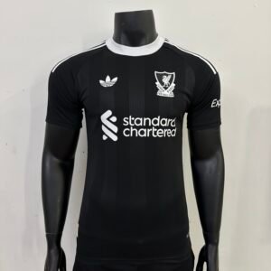 Players 2025-26 Liverpool goalkeeper jersey
