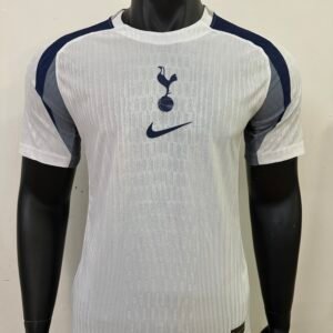 Players 2024-25 Tottenham home jersey