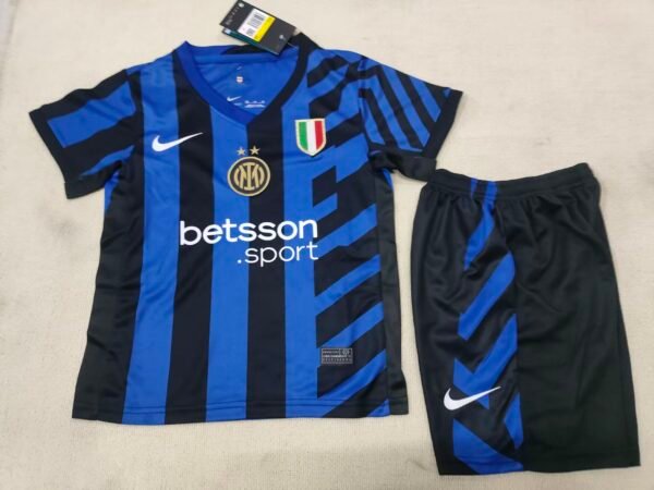 24-25 Inter Milan home jersey
